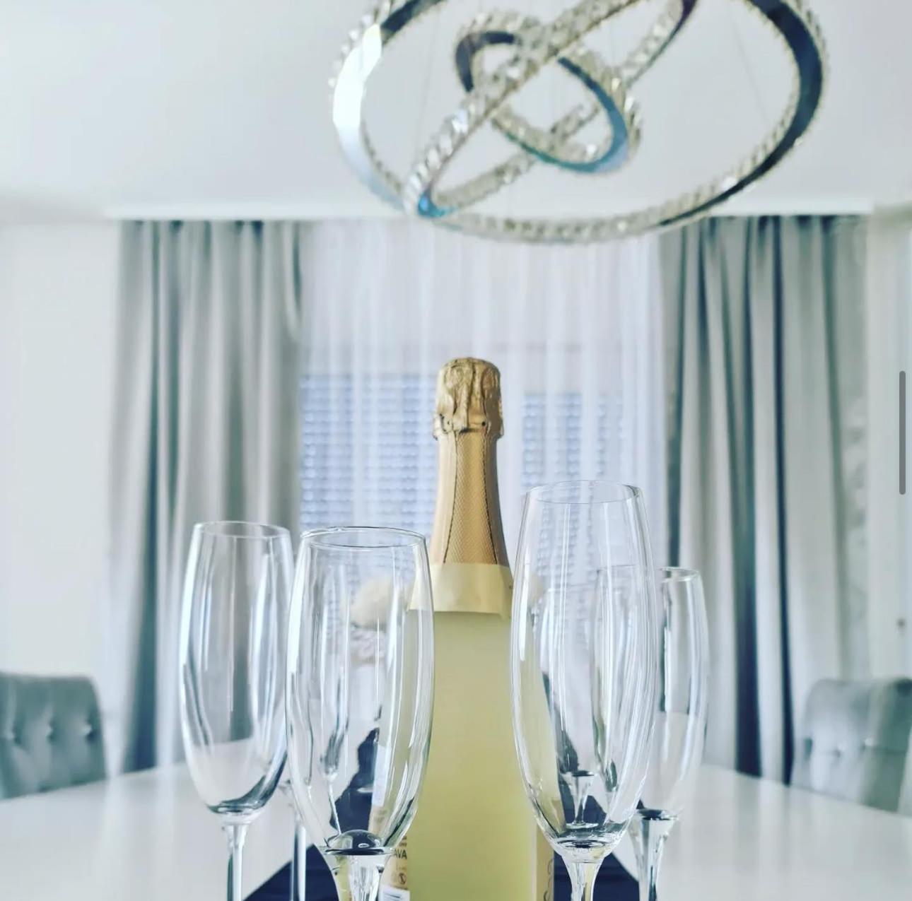 Luxury Helena Kastela