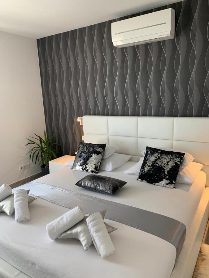 Villa Luxury Helena *
